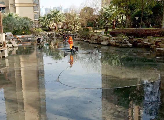 裕安景观池淤泥清理